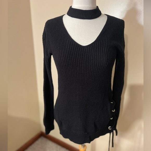 Guess Black Hadlee Choker Sweater Sz S - Picture 1 of 6